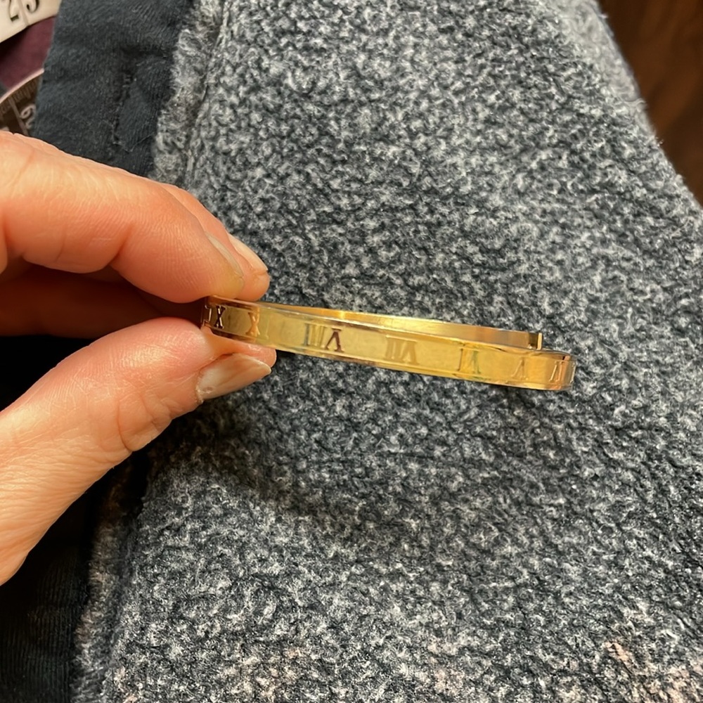 Roman numerals bangle - Picture 2 of 7